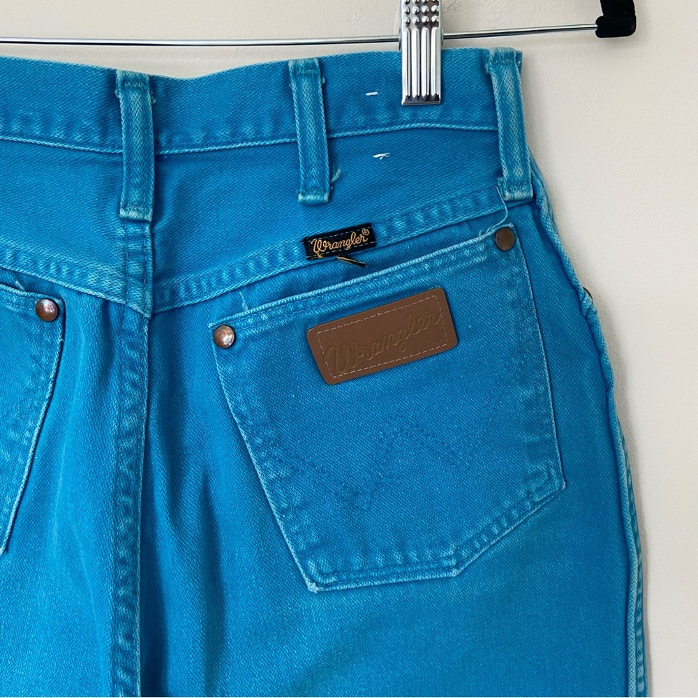 Vintage Wrangler Bright Blue High Waisted Jeans size 27 - Picture 9 of 15